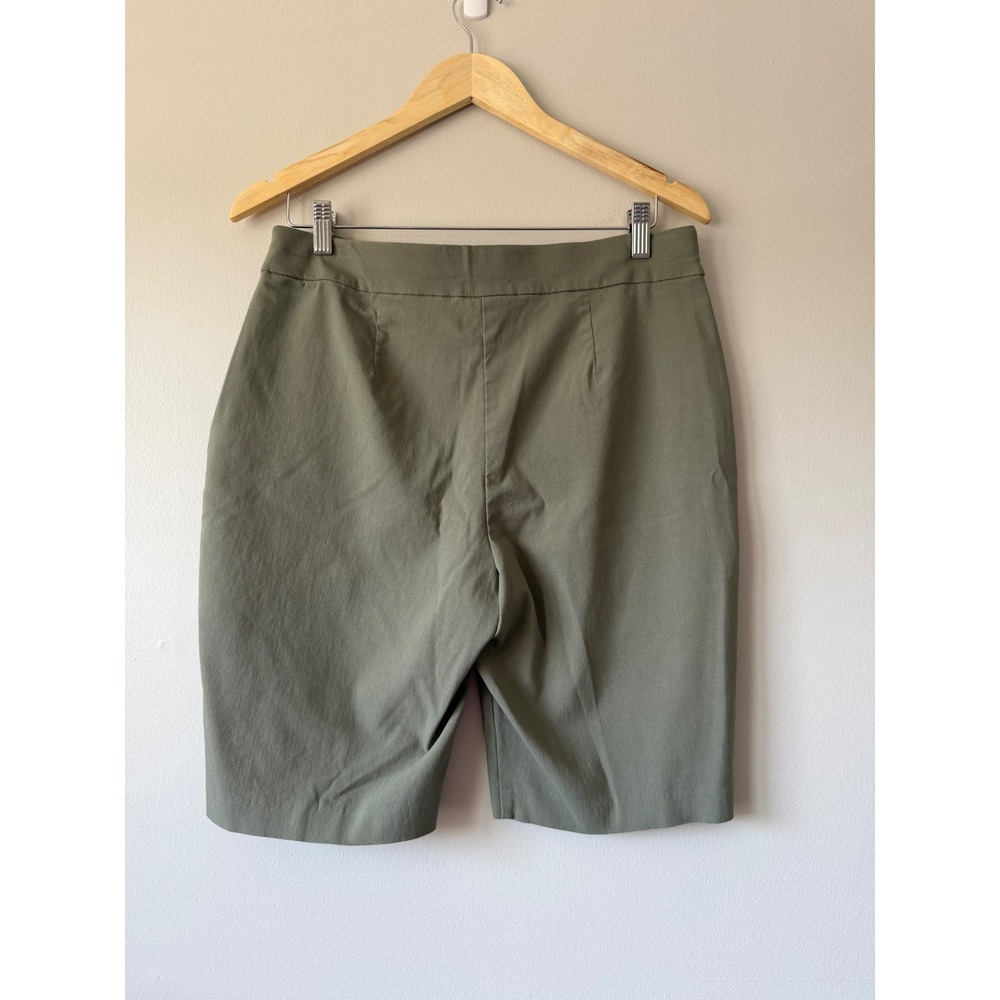 Chicos Perfect Stretch Olive Green Pull On Shorts Size 1.5 Medium - Picture 4 of 7